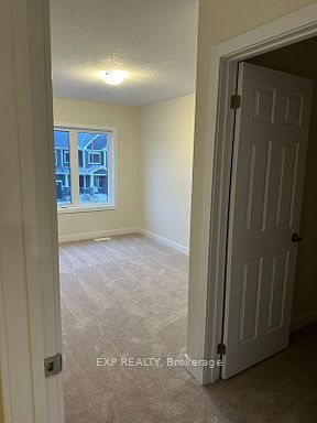 For Lease - 54 ROWLOCK Street, Welland, Ontario - Photo 4