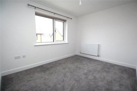 3 bedroom detached house to rent - Photo 4