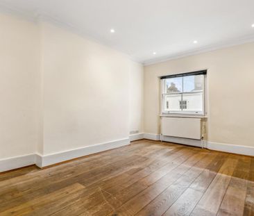 4 bedroom maisonette in London - Photo 1