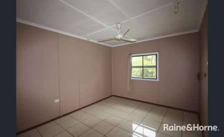 2/2 Roberts Avenue, North Mackay, QLD 4740 - Photo 3