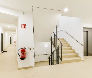 Hofseitige 2-Zimmer Wohnung mit Loggia nähe U4+U6 (Längenfeldgasse)... - Foto 2