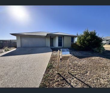 31 Banks Drive, Bowen, Qld 4805 - Photo 3