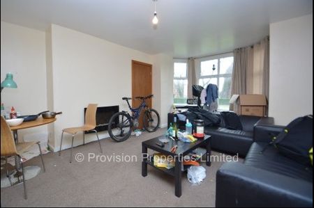 2 Bedroom Rentals in Leeds - Photo 4