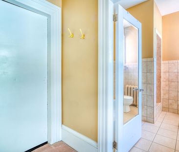 For Lease - 1110 Simcoe Street Unit# Upper #3, Oshawa, Ontario - Photo 2