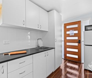 Newly Renovated Furnished Studio Apartment Includes Power & NBN - Photo 6