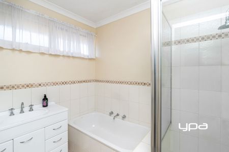 16 Batman Ave, Sunbury - Photo 2