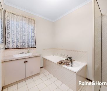 3- Bedroom house in Narre Warren! - Photo 1