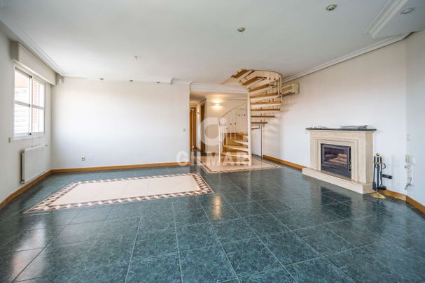 Ático-Dúplex en alquiler en Conde Orgaz – Madrid | Gilmar Consulting - Foto 1
