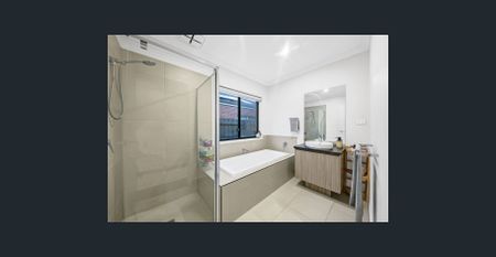 Modern Family Living with Exceptional Outdoor Entertaining - Photo 3