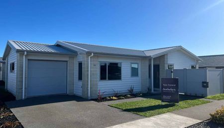 3 Bedroom, 2 Bathroom - New Build Townhouse - Photo 4