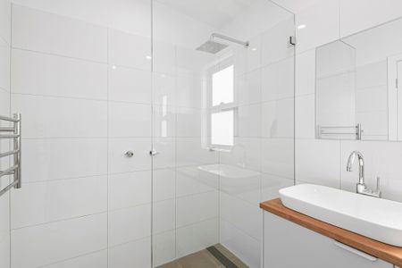 2 Bedroom Granny Flat in Prime Avalon Location - Photo 4