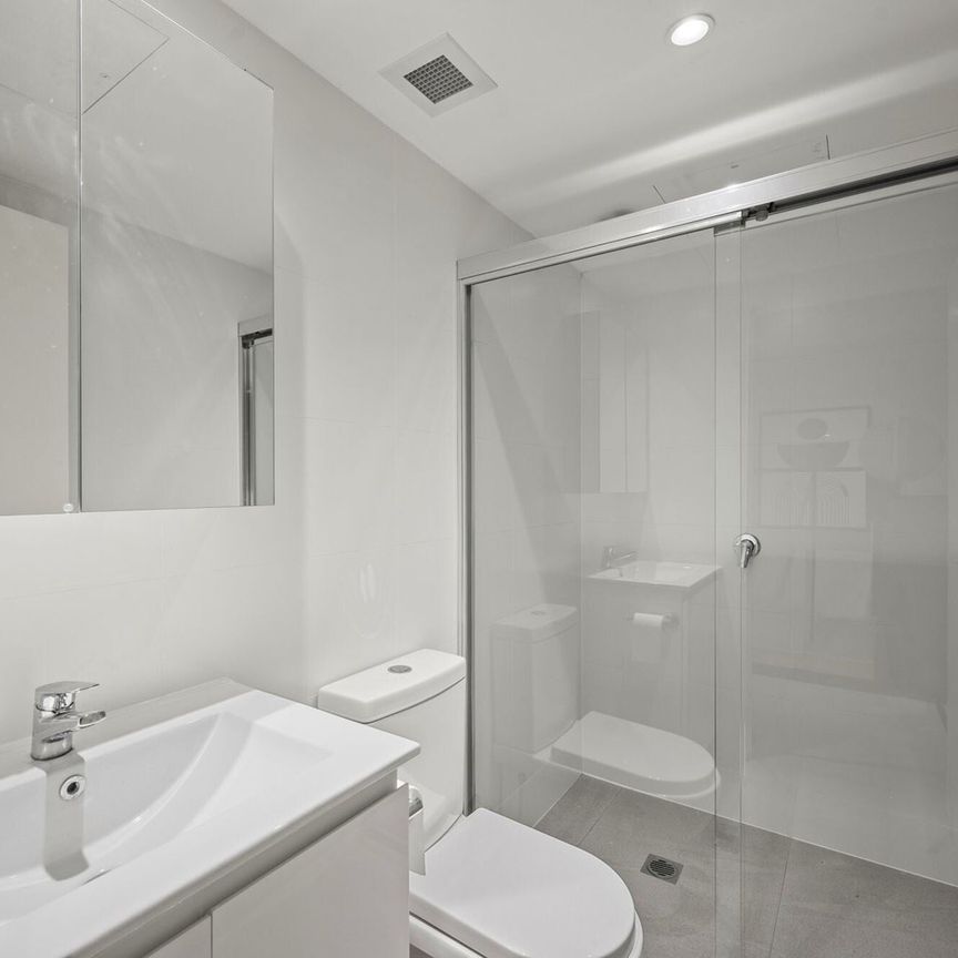 Ashfield - Photo 1