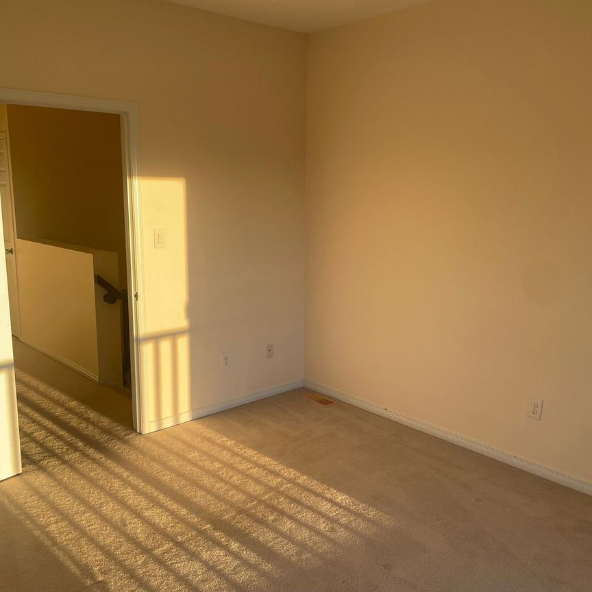 For Lease - 2559 Longfields Drive Unit# 24, Barrhaven, Ontario - Photo 1