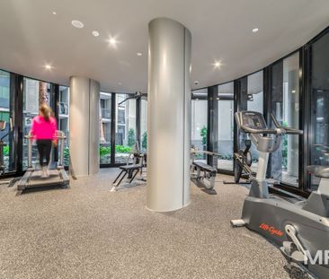 1204/33 Blackwood Street, North Melbourne - Photo 2