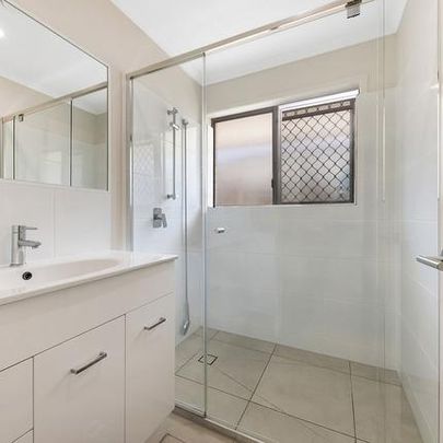 Neat as a Pin - Photo 1