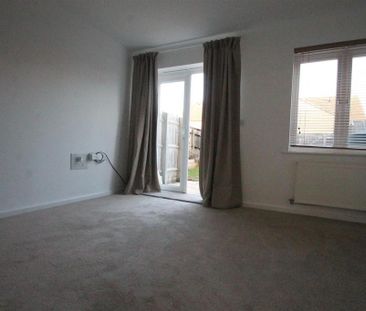 2 bedroom end of terrace house to rent - Photo 1
