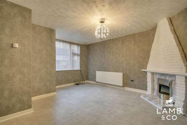 Coppins Road, Clacton-on-sea, CO15 - Photo 1