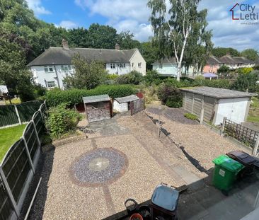 3 Bedroom Mid Terraced House - Photo 6