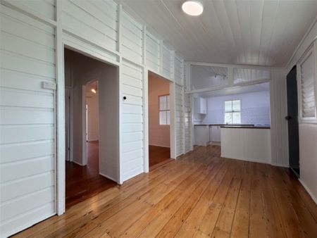 Newly Renovated 3 bedroom home in Hermit Park - Photo 5