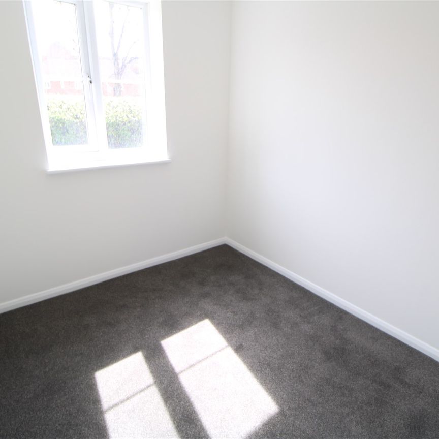 Victoria Chase, Colchester - Photo 1