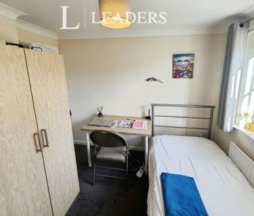 1 bedroom property to rent Room 1, 3 Chipmunk Chase, Hatfield, Hert... - Photo 2