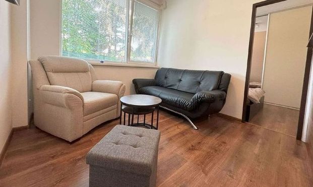 MIDPOINTREAL: Ponúka na prenájom zariadený 1,5i byt, s park. miestom v meste Malacky. - Photo 1