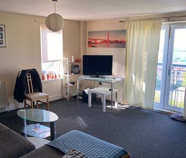 Room in a Shared Flat, Lindsay Road, EH6 - Photo 1