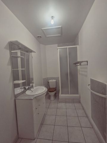 Location Appartement 2 pièces 48m² - Photo 5