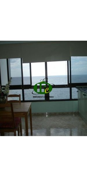 Seafront apartment with sea views, 1 bedroom - Photo 1