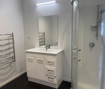 Modern Apartment of Jackson Street - Photo 4