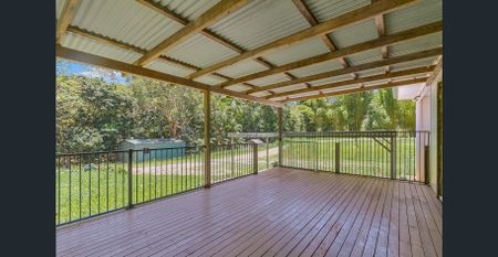 Charming Country Cottage in Eviron – Flexible Layout - Photo 2