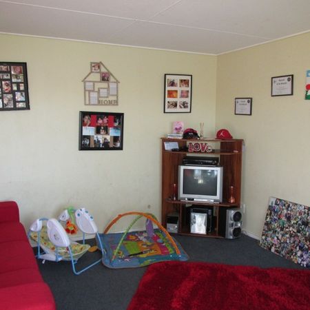 Caernarvon Drive, Flaxmere - Photo 4