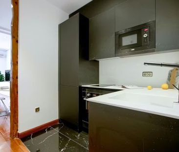 Plaza de las Comendadoras, Madrid, Community of Madrid 28015 - Foto 6