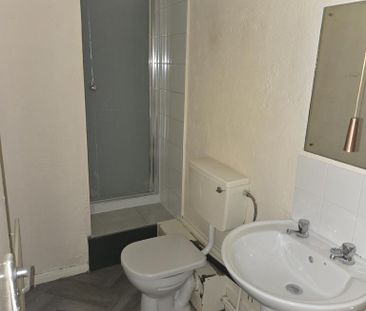 Studio to rent - Photo 6