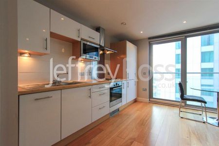 Studio to rent - Photo 4