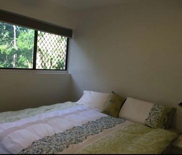 Broadbeach Waters - Photo 3