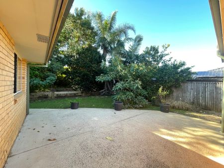 16 Coralfern Court, Morayfield QLD 4506 - Photo 5