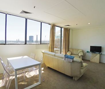 Spacious 2 Bedroom Apartment in Heart of the CBD - Waldorf Building - Photo 6