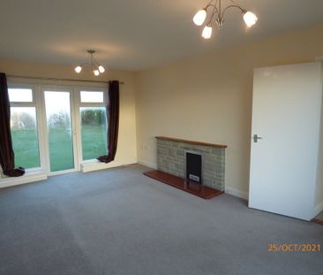 Belmont Gardens, Lowestoft - Photo 3