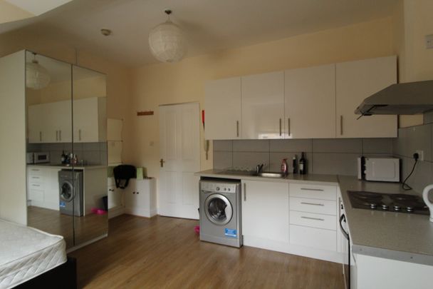 Studio Flat, Gloucester Drive, N4 - Photo 1