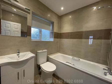 Price £3,000 pcm - Available Now - Furnished - Photo 5