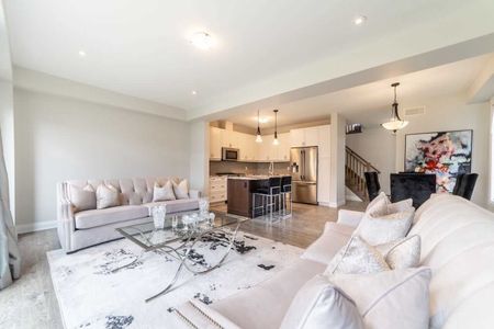 For Lease - 176 Wedgewood Drive, Woodstock, Ontario - Photo 3