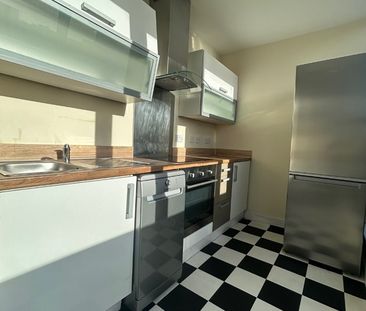 2 Bed Flat, Bridport Street, L3 - Photo 6