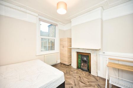 5 bedroom terraced house to rent - Photo 4