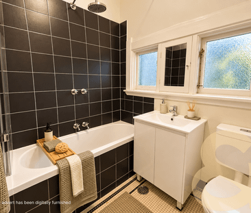Spacious Art Deco Apartment in Prime Kensington Location - Photo 5