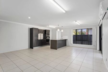 A Comfortable Family Home in Bellbird Park - Photo 2