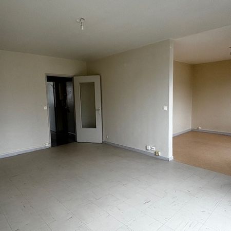 Appartement lumineux situé, proche des transports et commerces. - Photo 3