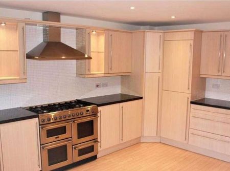 Horton Way, Stapeley, Nantwich, CW5 - Photo 3