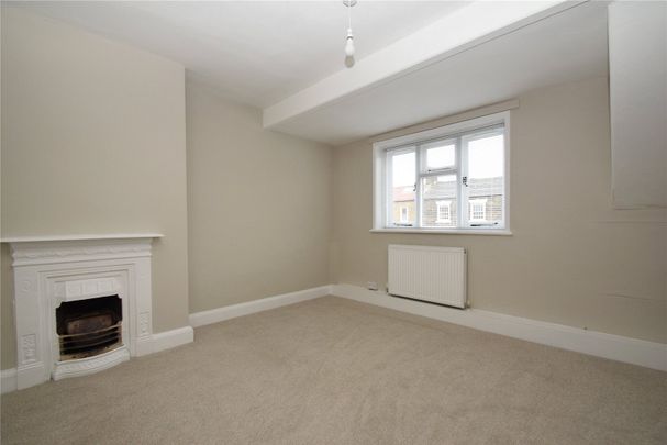 3 bed end of terrace house to rent in High Street, Cloughton, YO13 - Photo 1