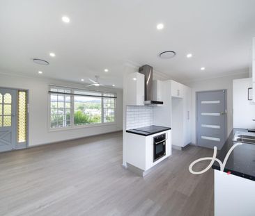 Freshly Updated Living where space & Simplicity Come Together - Photo 5